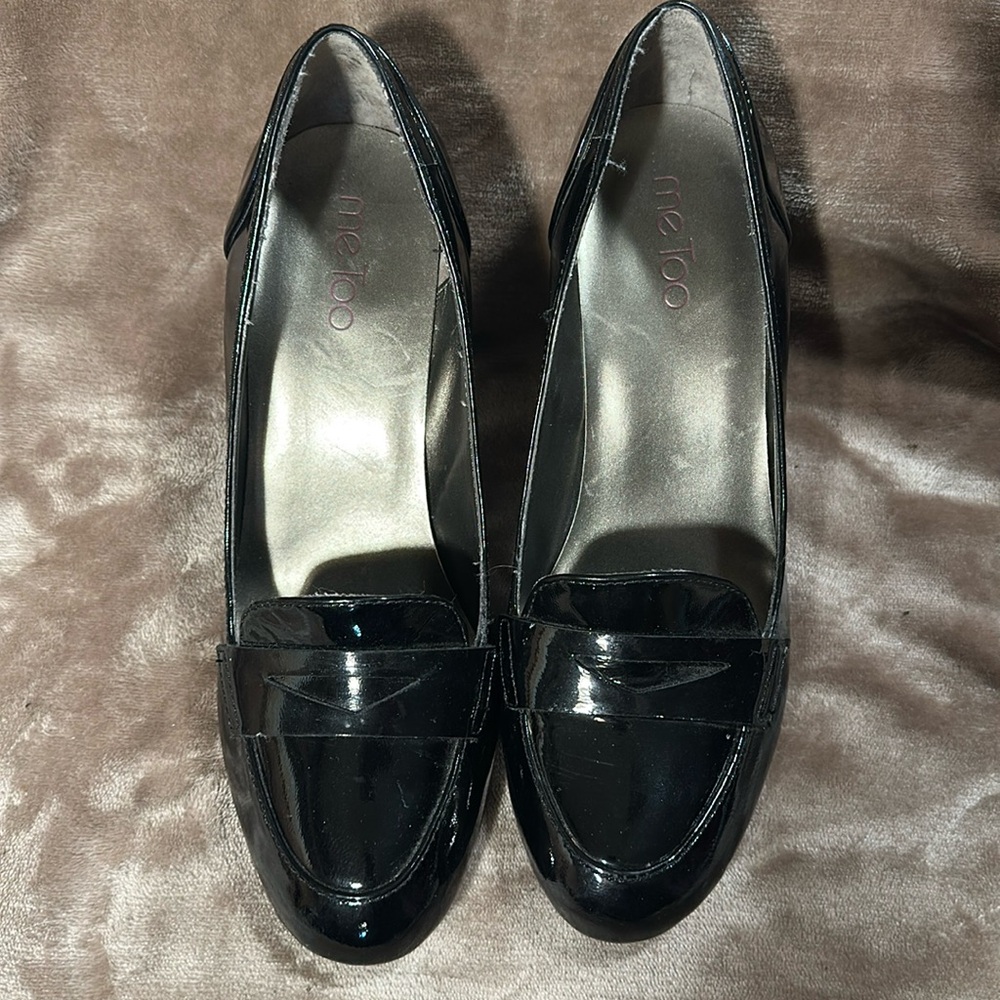 Me Too, black patent LEATHER, loafer, heels. Perfect  flight attendant shoes!